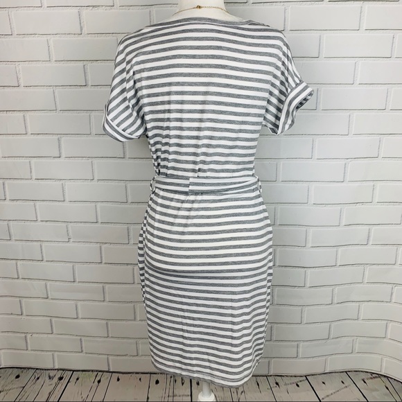 🔥PINSTRIPE DRESS🔥Short Sleeve Casual Wear Dress Small NWT - Picture 4 of 5